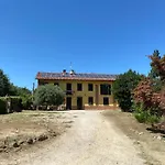 Charming Italian Sleeps 14 Casa vacanze