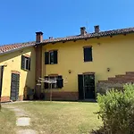 Charming Italian Sleeps 14 Casa vacanze
