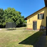 Charming Italian Sleeps 14 Casa vacanze *