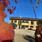 Casa vacanze Charming Italian Sleeps 14 *