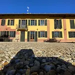 Charming Italian Sleeps 14 * Cantarana