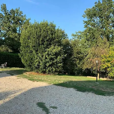 Charming Italian Sleeps 6 Semesterbostad *