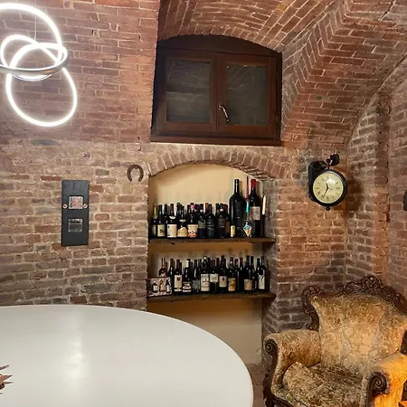 בית נופש Charming Italian Sleeps 6 Cantarana