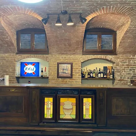 Semesterbostad Charming Italian Sleeps 6 *