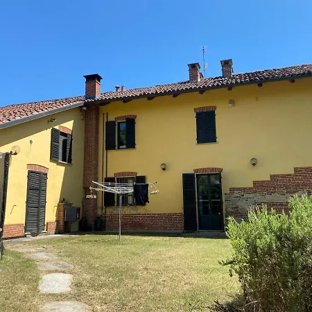 Charming Italian Sleeps 14 Feriehus