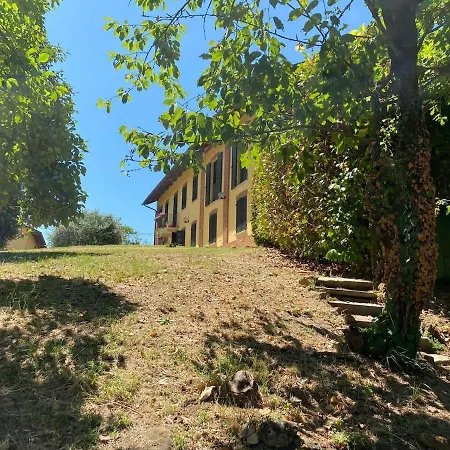 Semesterbostad Charming Italian Sleeps 6