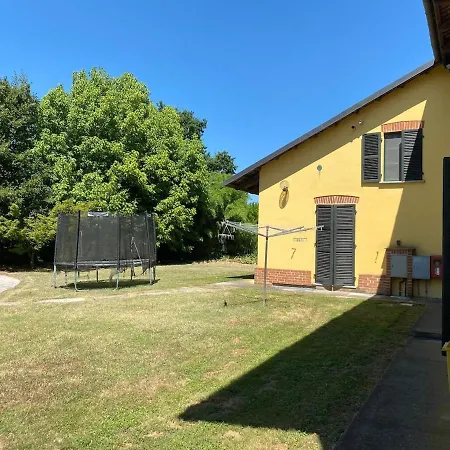 Charming Italian Sleeps 6 Semesterbostad *