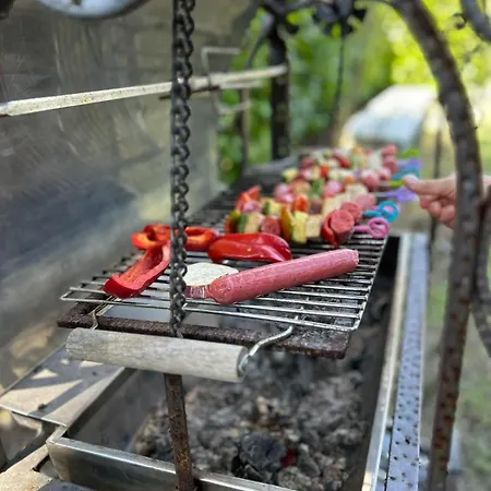 Semesterbostad Charming Italian Sleeps 6