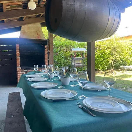 בית נופש Charming Italian Sleeps 6