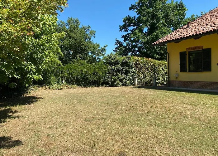 Nyaraló Charming Italian Sleeps 14