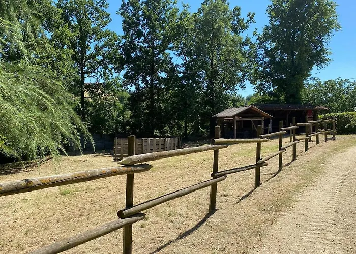 Feriehus Charming Italian Sleeps 14 *