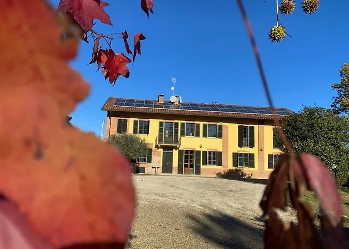 Feriehus Charming Italian Sleeps 14 *